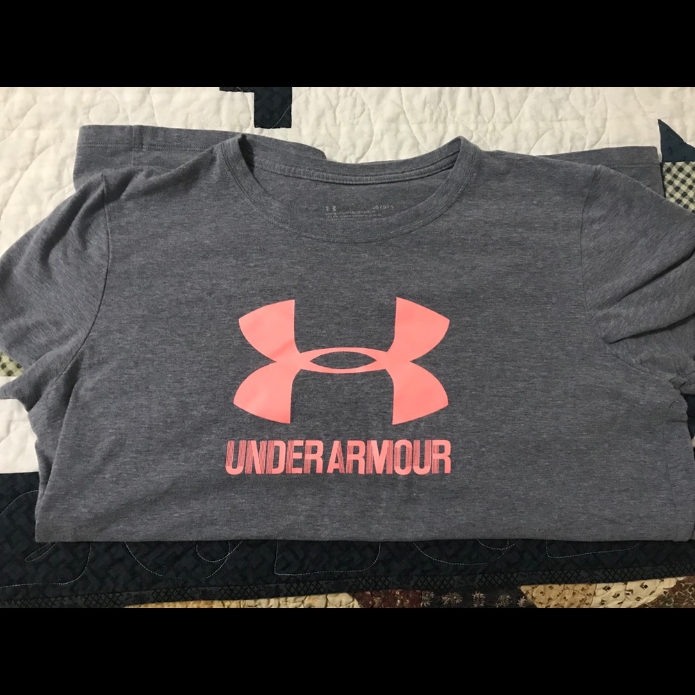 Women’s Under Armour Tee